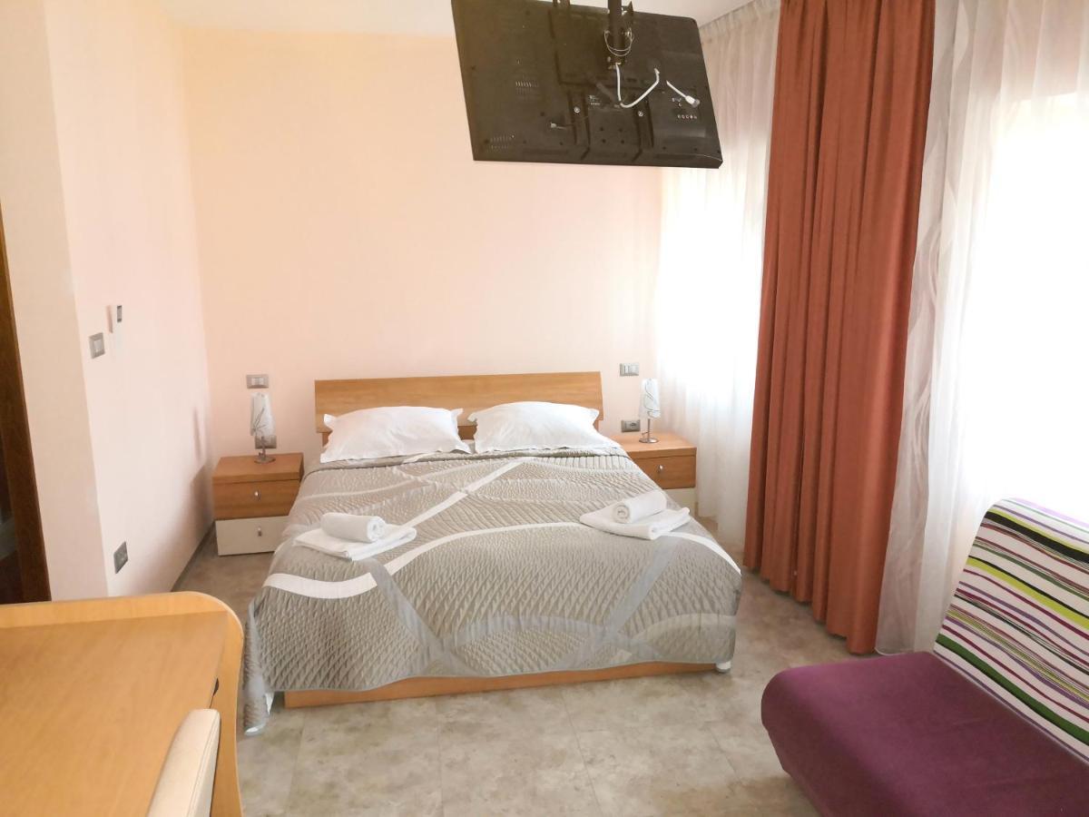 Hotel Gostilna Pri Dragici, Gostilna S Prenocisci, D.O.O. Sežana Exteriér fotografie